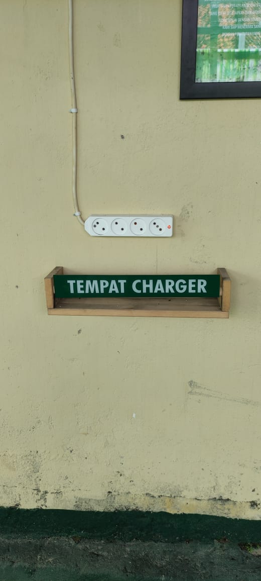 tempat charge gawai